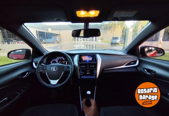 Autos - Toyota Yaris XLS 5P MT 2019 Nafta 92300Km - En Venta