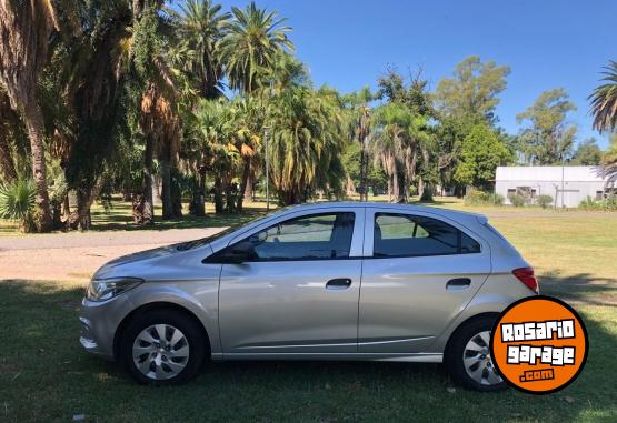 Autos - Chevrolet Chevrolet Onix LT 2016 Nafta 120000Km - En Venta