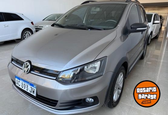 Autos - Volkswagen SURAN TRACK 2018 GNC 85000Km - En Venta