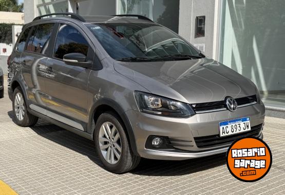 Autos - Volkswagen SURAN TRACK 2018 GNC 85000Km - En Venta