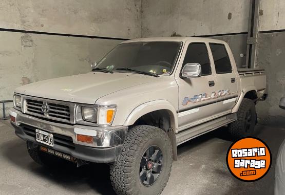 Camionetas - Toyota Hilux Sr5 1998 Diesel 390000Km - En Venta