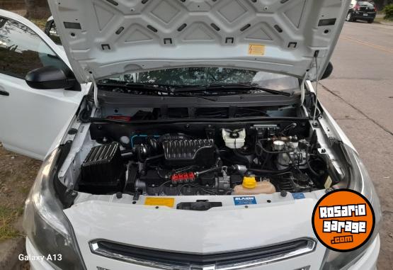Autos - Chevrolet Agile LS 2015 GNC 144000Km - En Venta