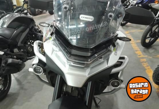 Motos - CF 800 MT 2024 Nafta 5000Km - En Venta