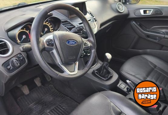 Autos - Ford Titanium 2018 Nafta 130000Km - En Venta