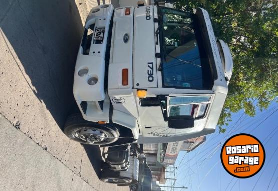 Camiones y Gr�as - Enganchado ford cargo 1730 + batea hermann - En Venta