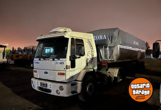 Camiones y Gr�as - Enganchado ford cargo 1730 + batea hermann - En Venta