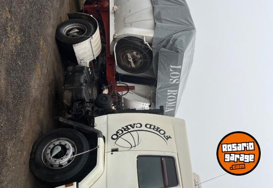 Camiones y Gr�as - Enganchado ford cargo 1730 + batea hermann - En Venta