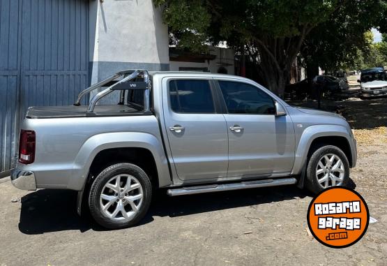 Camionetas - Volkswagen Amarok v6 2022 Diesel 39000Km - En Venta