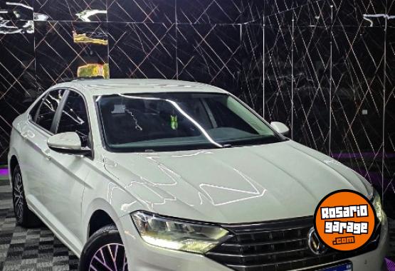 Autos - Volkswagen Vento confortline 2020 Nafta 65000Km - En Venta