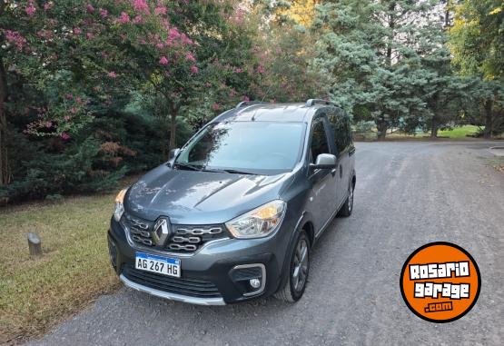 Autos - Renault Kangoo 2023 Diesel 61000Km - En Venta