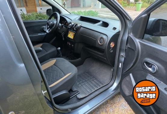 Autos - Renault Kangoo 2023 Diesel 61000Km - En Venta