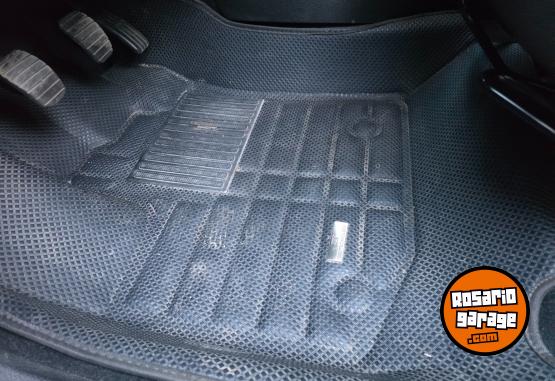 Autos - Renault Kangoo 2023 Diesel 61000Km - En Venta