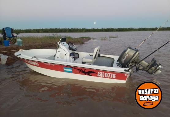 Embarcaciones - Bote 3.80 mts con Tohatsu 40 a�o 2000 - En Venta