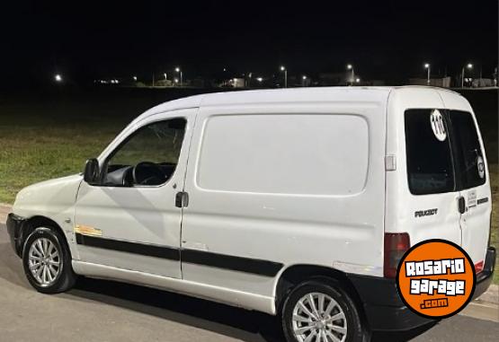 Utilitarios - Peugeot Partner 2004 GNC 230000Km - En Venta