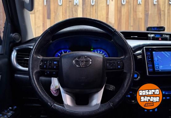 Camionetas - Toyota Hilux srx at 2018 Diesel 150000Km - En Venta