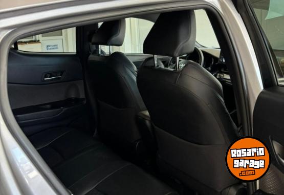 Autos - Toyota C-HR 2020 Electrico / Hibrido 102000Km - En Venta