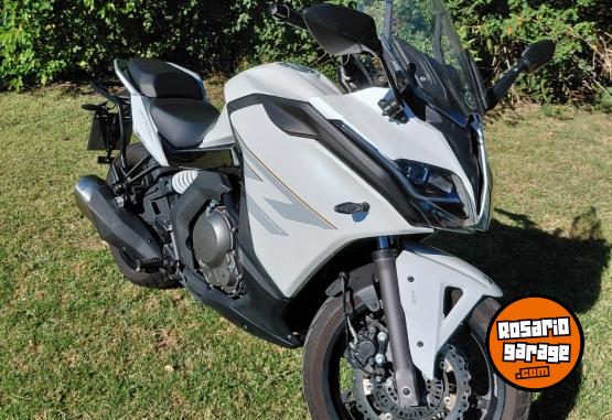 Motos - CF GT650 2024 Nafta 2600Km - En Venta