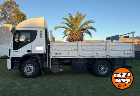 Camiones y Gr�as - IVECO CURSOR 330 � MODELO 2013 - En Venta