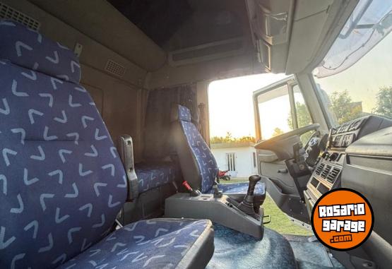 Camiones y Gr�as - IVECO CURSOR 330 � MODELO 2013 - En Venta