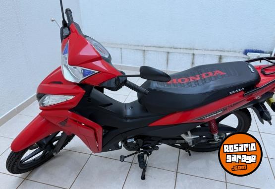 Motos - Honda Wave full 2024 Nafta 1890Km - En Venta