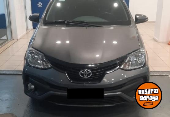 Autos - Toyota ETIOS 1.5 5P XLS 2023 Nafta 32000Km - En Venta