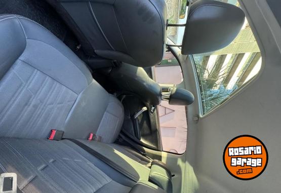 Autos - Peugeot 208 Feline 2017 Nafta 130000Km - En Venta