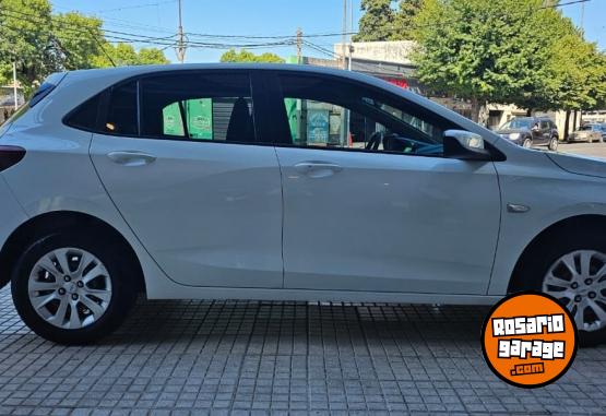 Autos - Chevrolet ONIX LT TECH ON STAR 2020 Nafta 80000Km - En Venta