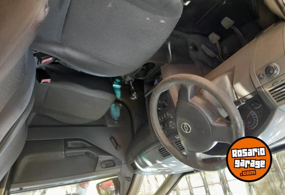 Autos - Chevrolet Meriva GL 1,8 2012 GNC 135000Km - En Venta