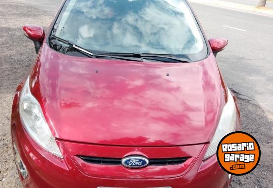 Autos - Ford Fiesta Titanium 2013 Nafta 188000Km - En Venta