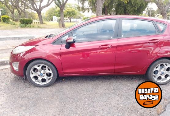 Autos - Ford Fiesta Titanium 2013 Nafta 188000Km - En Venta
