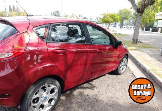 Autos - Ford Fiesta Titanium 2013 Nafta 188000Km - En Venta