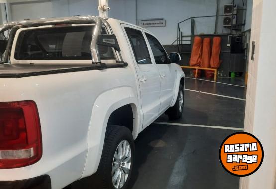 Camionetas - Volkswagen AMAROK COMFORTLINE V6 2021 Diesel 89000Km - En Venta