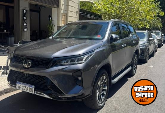 Camionetas - Toyota SW4 DIAMOND II 2.8 TDI AT 2022 Diesel 73000Km - En Venta