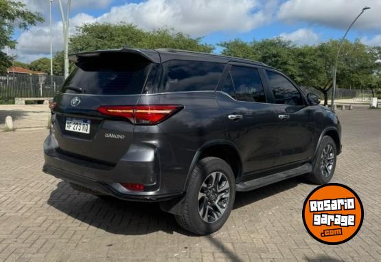 Camionetas - Toyota SW4 DIAMOND II 2.8 TDI AT 2022 Diesel 73000Km - En Venta