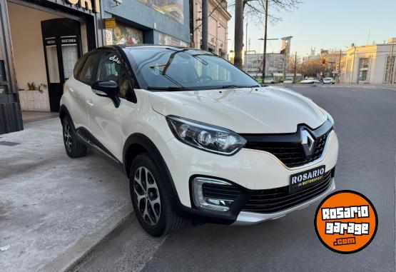 Autos - Renault Captur Intens 2018 Nafta 100000Km - En Venta