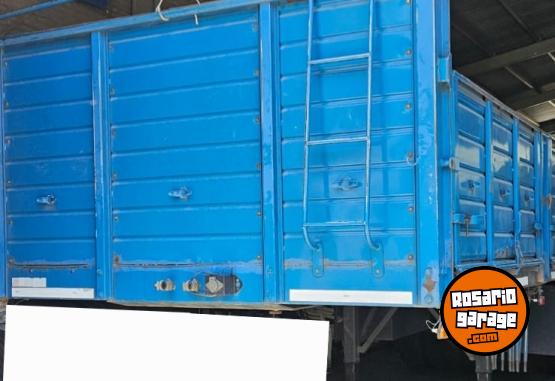 Camiones y Gr�as - SEMIRREMOLQUE SOLA Y BRUSA 2016 - En Venta