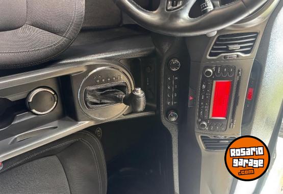Camionetas - Kia Sportage 2013 Nafta 180000Km - En Venta