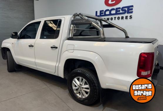 Camionetas - Volkswagen Amarok starline 2015 Diesel 165000Km - En Venta