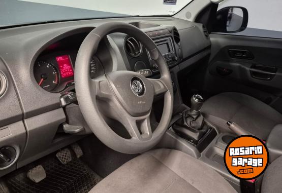 Camionetas - Volkswagen Amarok starline 2015 Diesel 165000Km - En Venta