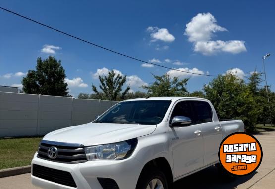 Camionetas - Toyota Hilux 2017 Diesel 150000Km - En Venta