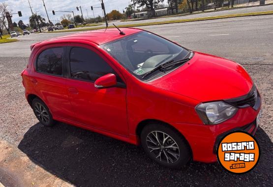 Autos - Toyota etios 1,5 XLS 2019 Nafta 67000Km - En Venta