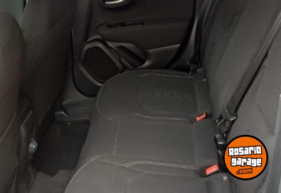 Camionetas - Jeep Renegade sport 2023 Nafta 23000Km - En Venta