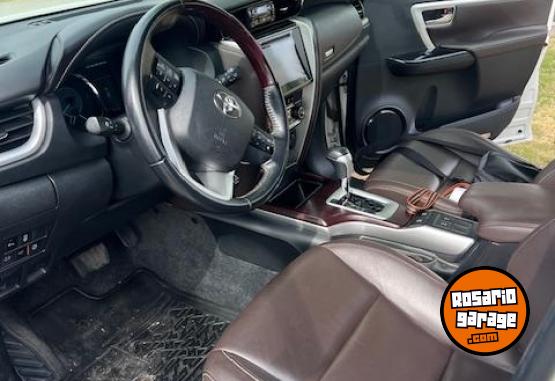 Camionetas - Toyota SW4 SRX 2019 Diesel 78400Km - En Venta