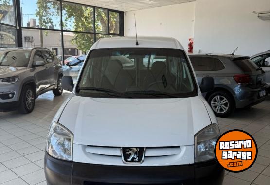 Utilitarios - Peugeot Partner Furgon 2017 Diesel 150000Km - En Venta