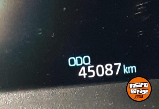 Autos - Toyota COROLLA CROSS GR 2023 Nafta 45000Km - En Venta