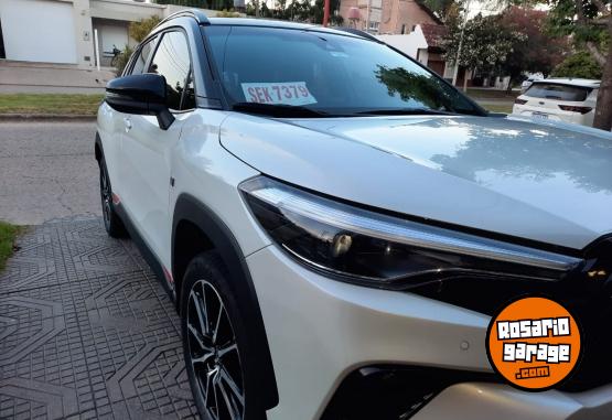 Autos - Toyota COROLLA CROSS GR 2023 Nafta 45000Km - En Venta
