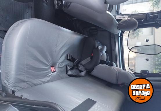 Utilitarios - Renault Kangoo 2018 GNC 110000Km - En Venta