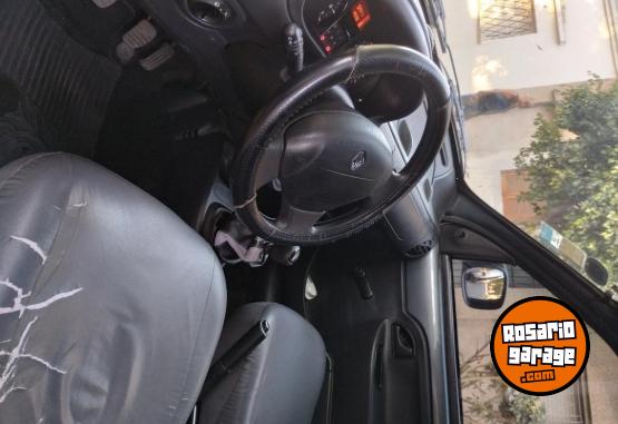 Utilitarios - Renault Kangoo 2018 GNC 110000Km - En Venta