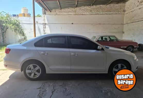 Autos - Volkswagen Vento  2.5 luxury 2014 Nafta 69000Km - En Venta