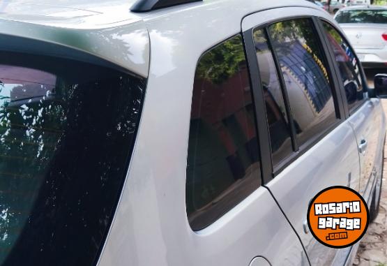 Autos - Volkswagen Suran highline 1.6 2017 Nafta 103000Km - En Venta